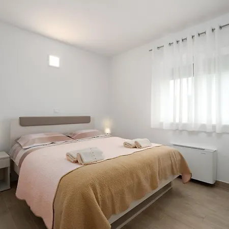Dani's Place Lägenhet Poreč